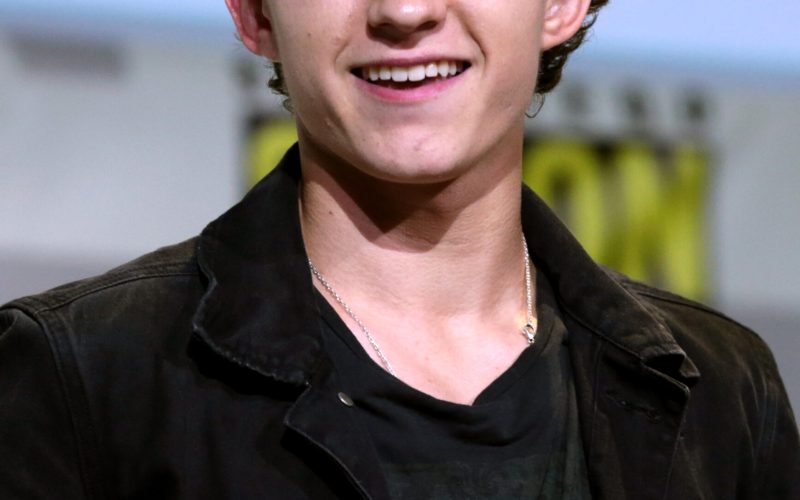 Tom Holland elogia roteiro de A Odisseia de Christopher Nolan