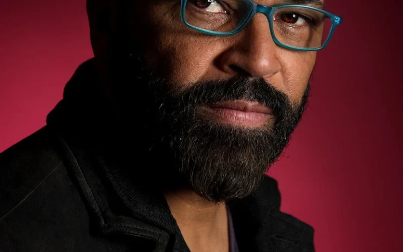 Jeffrey Wright rebate críticas racistas à sua escalação em The Batman